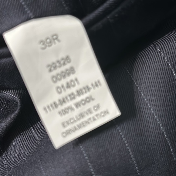 Jos A Bank 2 Piece Wool Suite Navy Stripes Sz 44R Pant Size 39R/32 with Cover - Picture 6 of 8